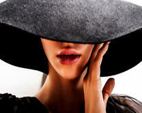 Без бренда «Дама в стильной шляпе» в Набережных Челнах